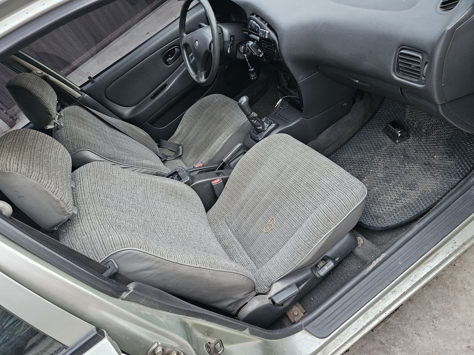 Салон сиденья обшивки потолок ковёр mitsubishi lancer универсал 1993г