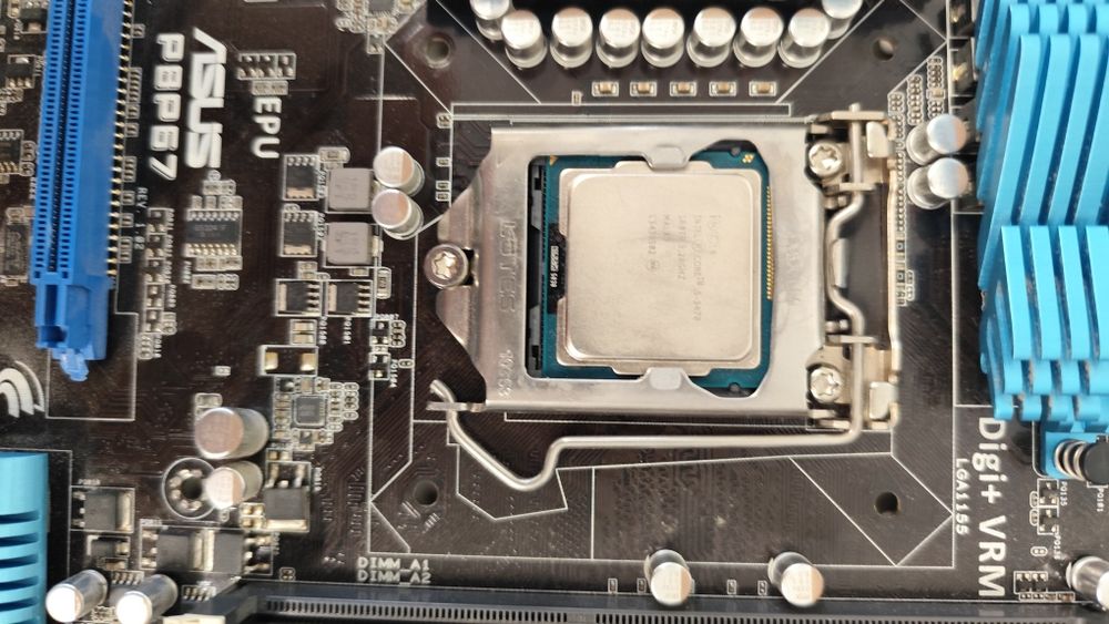 Материнська плата Asus P8P67 LE з процесором I5 3470 3.2 ghz