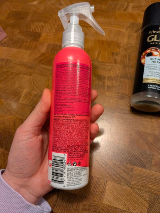 Zestaw kosmetyków do włosów