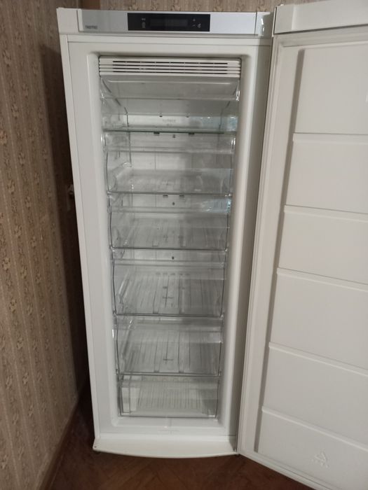 Морозильная камера Electrolux