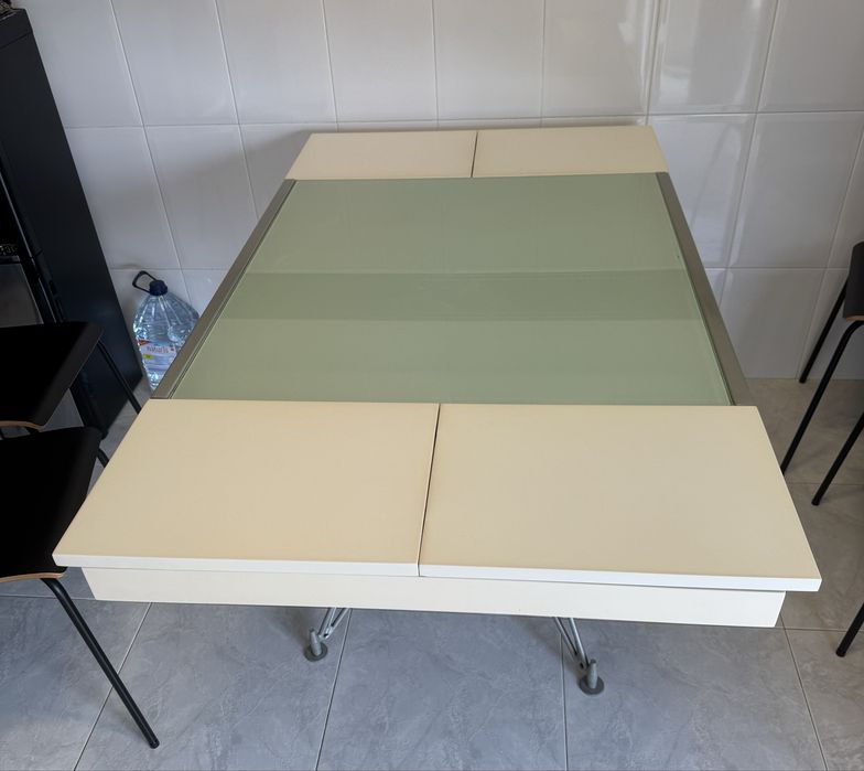 Mesa de cozinha tampo vidro