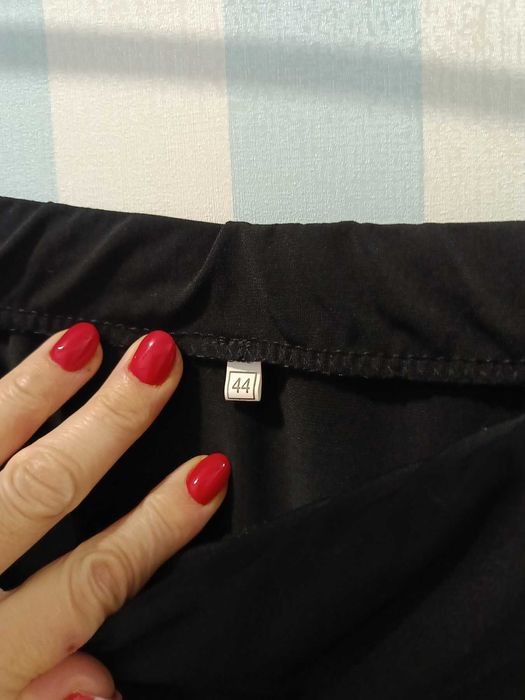 Продам чорні нові спідниці для танців на 46-48 розмір