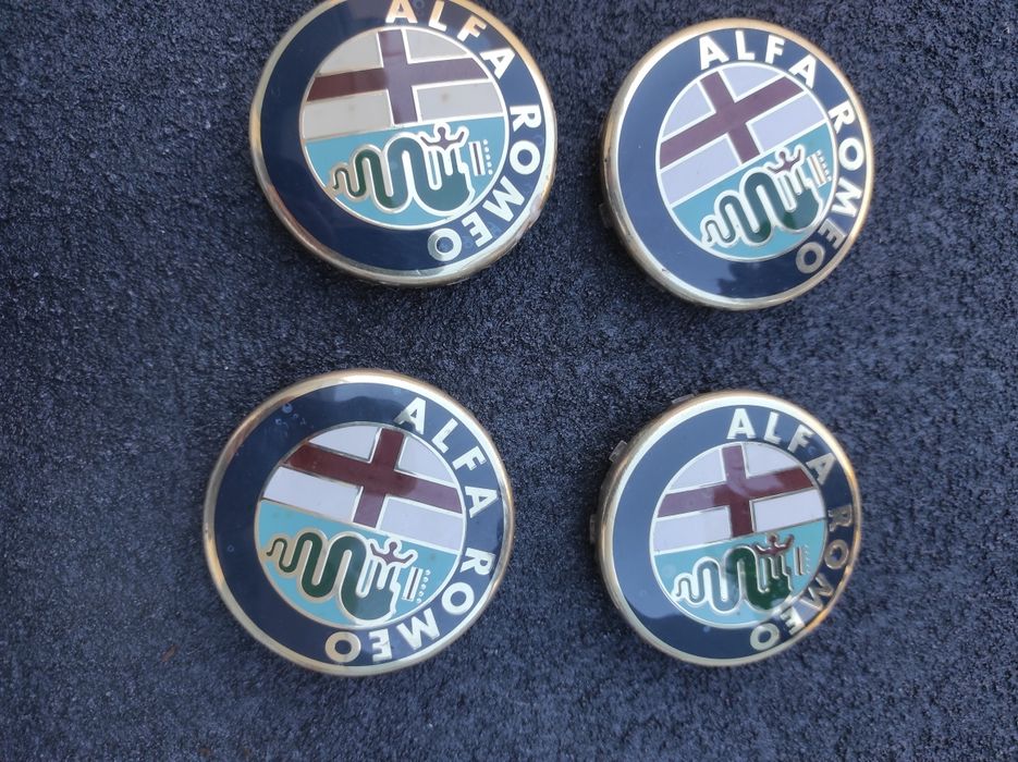 Material diverso Alfa Romeo 159.