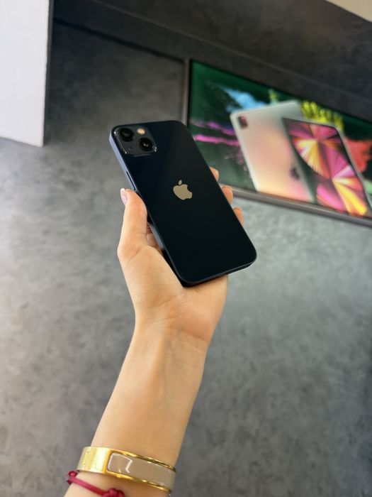 Б/у IPHONE 13 128 Midnight Neverlock Костюшка,5 igrand