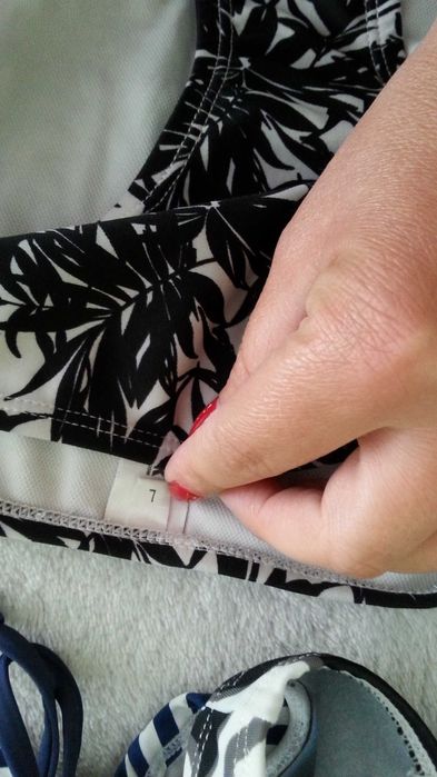Majtki bikini dół stroju kąpielowega 2szt rozm L