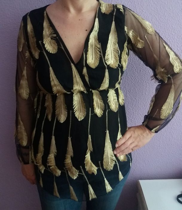 Blusa Preta/dourada