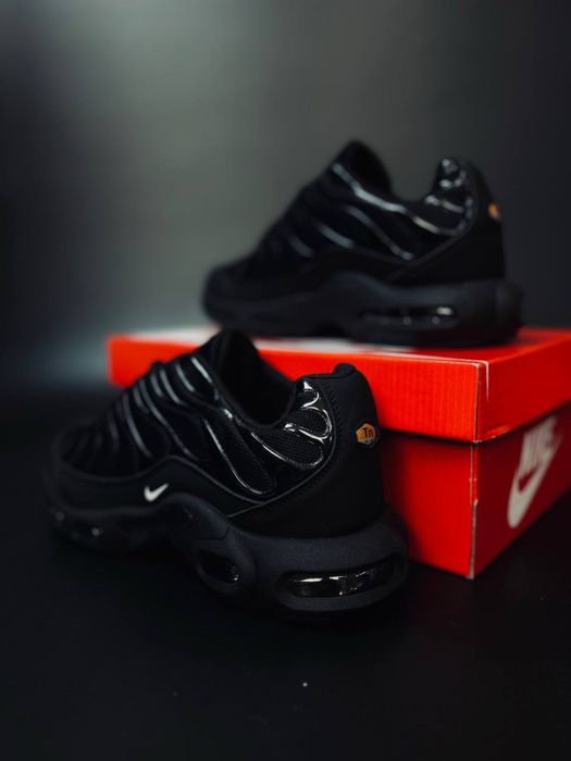Nike TN Plus / Мужские кроссовки найк Тн Плюс / Nike Air Max Tn Plus / Найк теен черные / спортивные мужскеи красовки найк / найки на лето