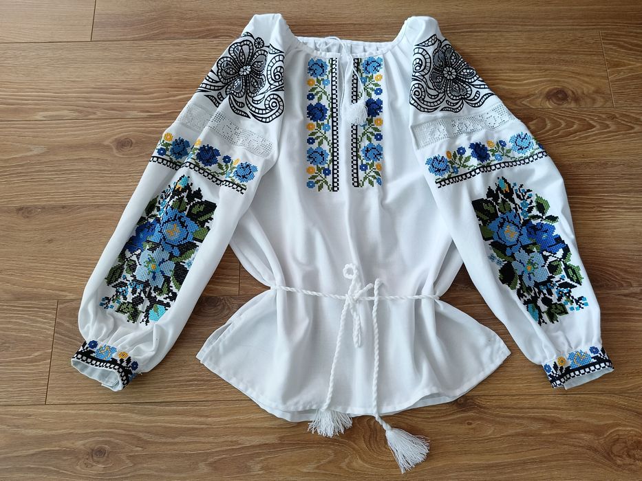 Вишиванка жіноча