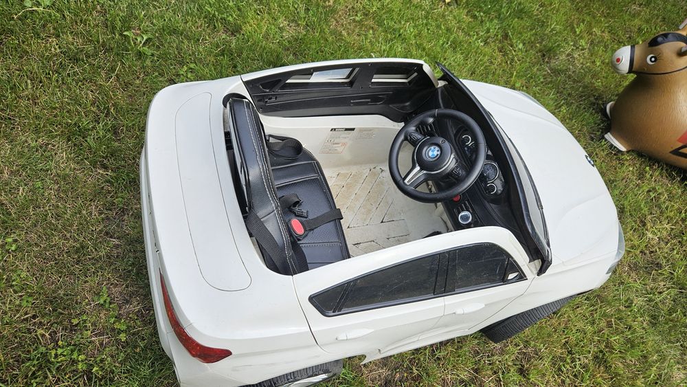 Samochód BMW X6M pilot dla dzieci