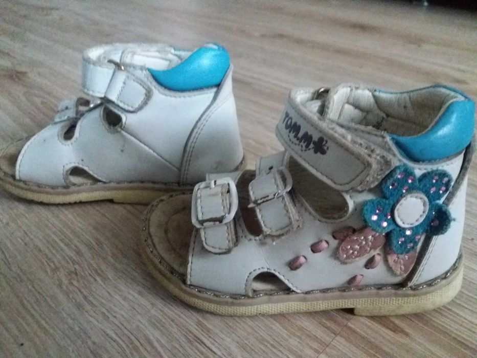 Продам босоножки детские ортопедические кожаные 21 размер