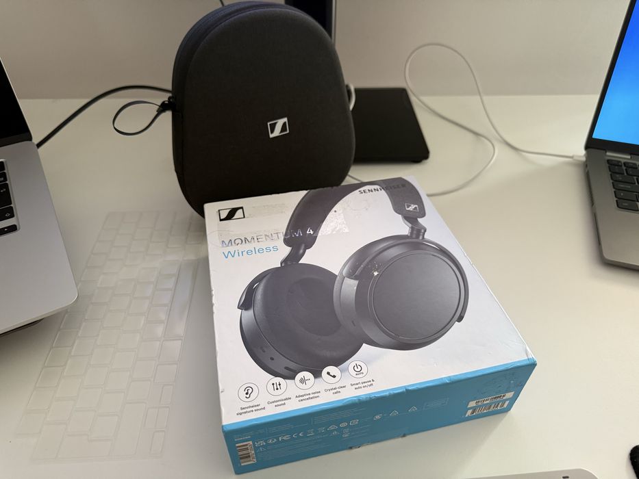 SENNHEISER Momentum 4  - Novos com garantia