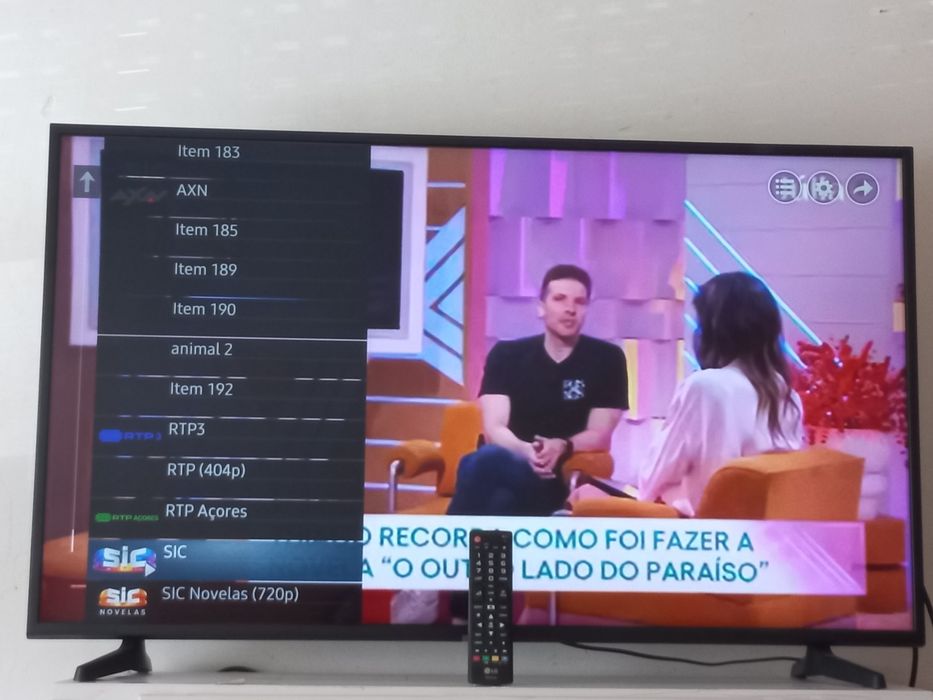 Nova TV smart LG 49 com comando e wifi  tem youtube e Netflix ...
