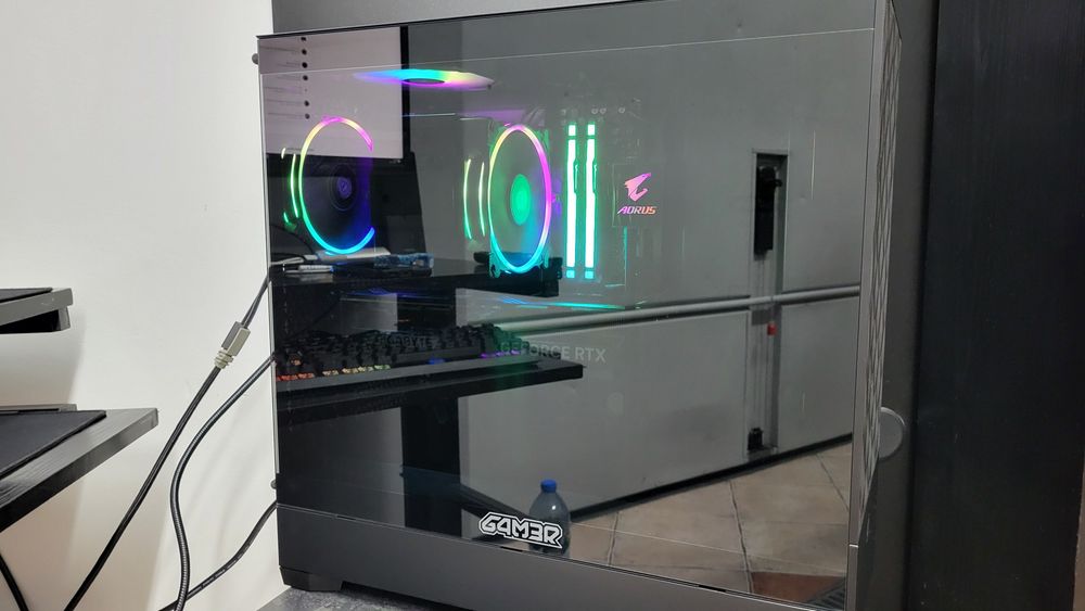 Komputer gamingowy AMD Ryzen 7-7800X3D/32GB/RTX5070/1TB Gwarancja