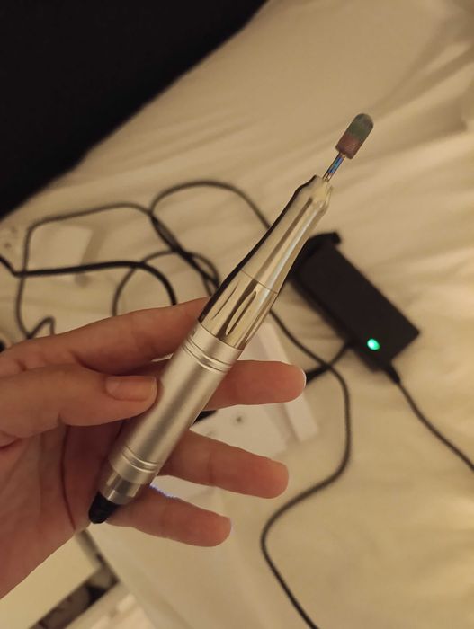 Motor de unhas silencioso