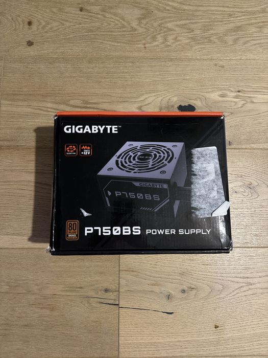 Zasilacz Gigabyte 750W