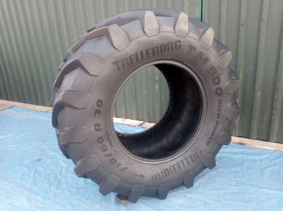 Opona Trelleborg 710/60 - R 30 Tm 900 High Power