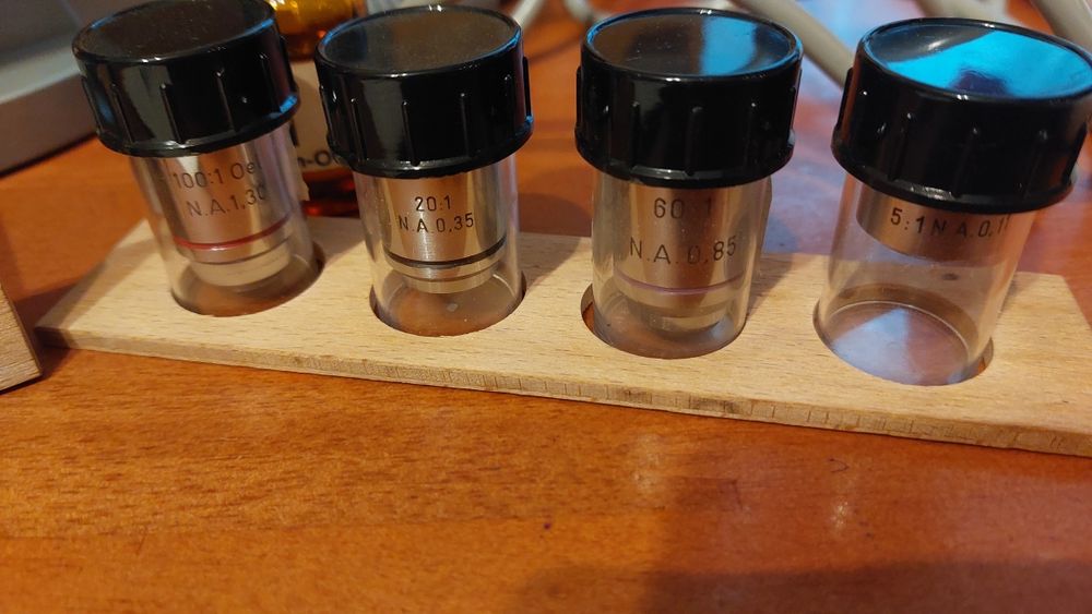 Antyczny mikroskop, zabytkowy stan idealny