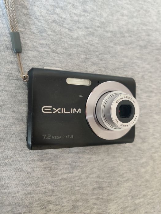 Casio Exilim EX-Z70 Black Slim Aluminum Вінтажна фотокамера
