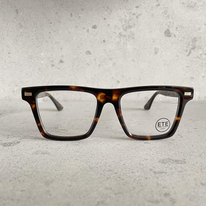Stylowe okulary, oprawki, unisex, etui w zestawie.materiał octan.