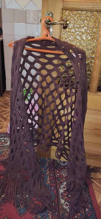 Шарф- накидка, коричневого цвета