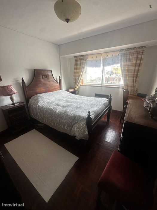 Quarto - localizado em Bonfim Porto