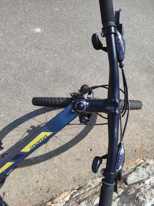 Bicicleta BTT moma bikes