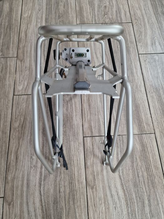 Bagażnik rowerowy tylny pod baterię Trek