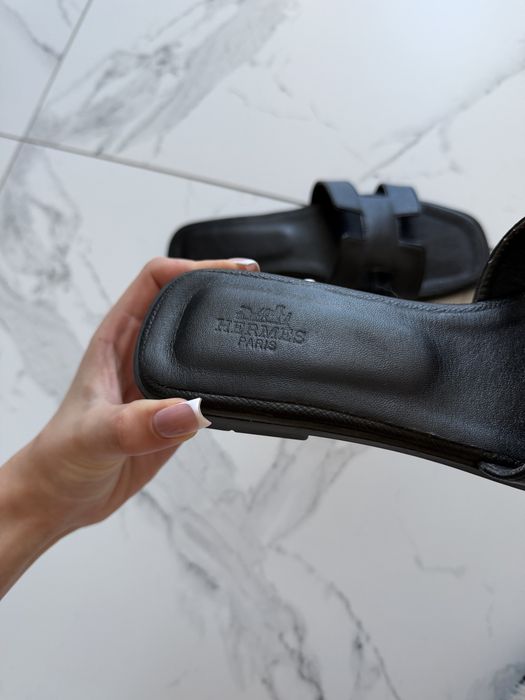Шльопки тапки єрмес hermes чорні натуральна шкіра