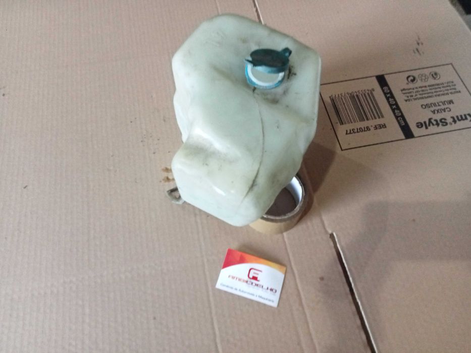 REF215 1 deposito de agua seat toledo 1993