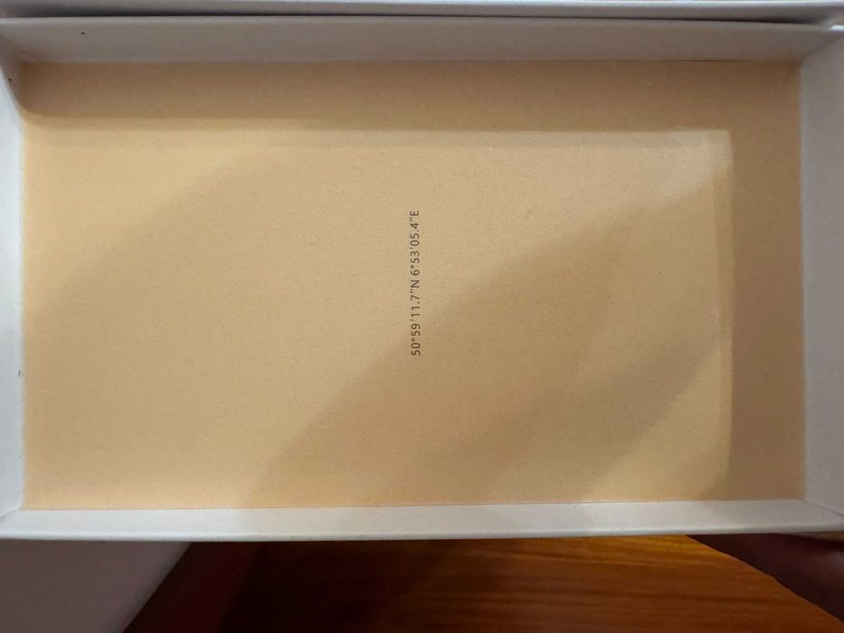 Capa Iphone 15 Pro - RIMOWA