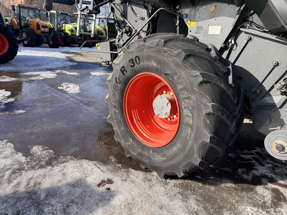 Продам зернозбиральний комбайн Claas Lexion 770