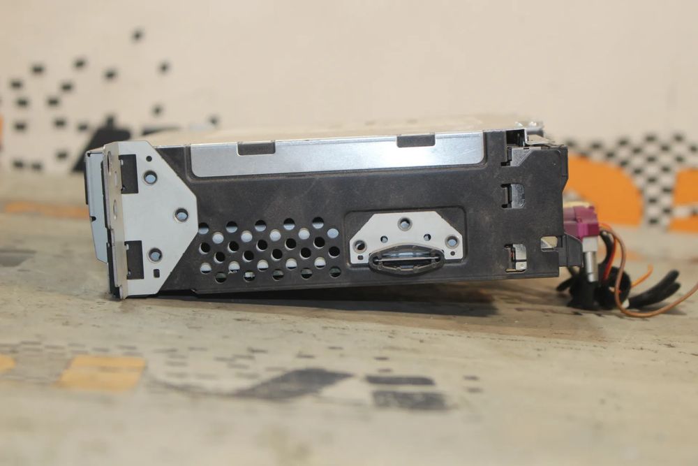 Rádio / auto-rádio BMW 1 (F20)