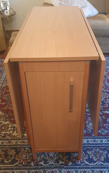 Mesa de jantar dobrável com 4 cadeiras