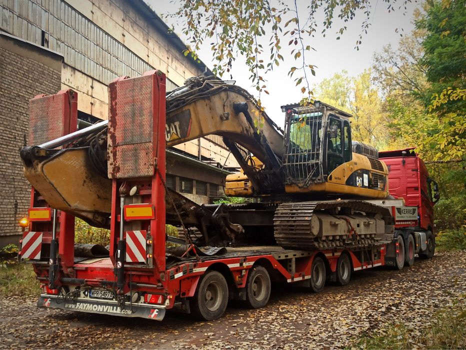 Transport niskopodwoziowy - maszyny ciężkie, budowlane, konstrukcje.