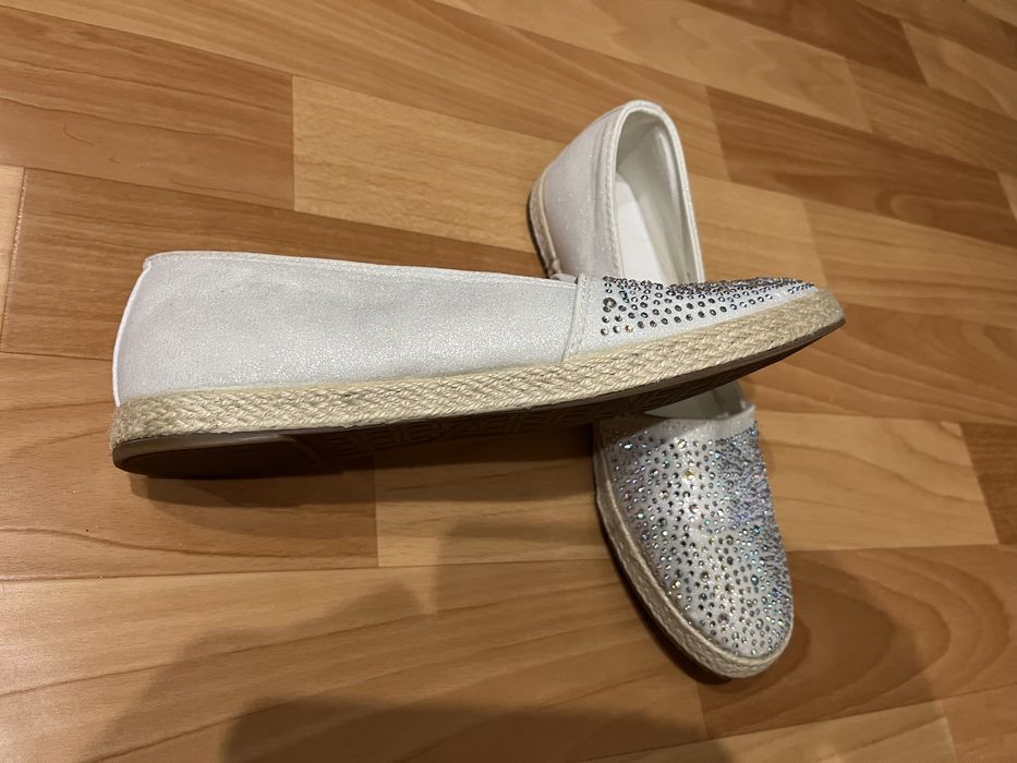 Мокасини/сліпони зі стразами, розмір 39