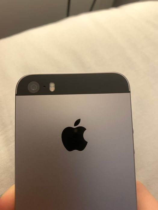 iPhone SE 16GB em ótimo estado