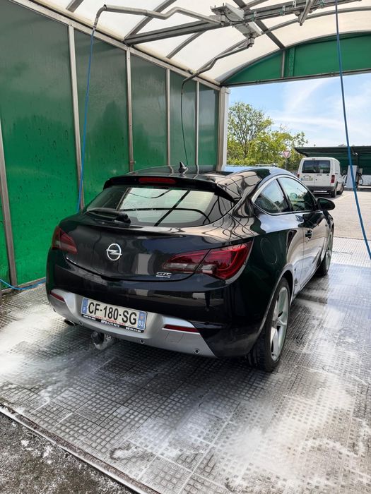 Opel astra GTC 2.0 165cv Diesel