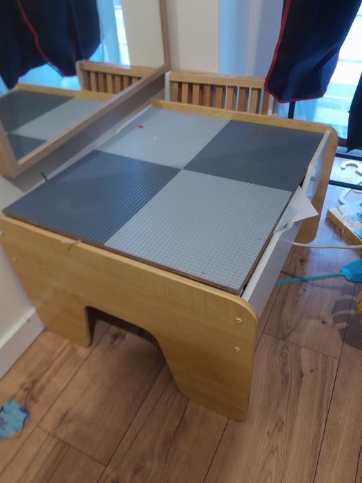 KinderKraft stolik dziecięcy mata lego