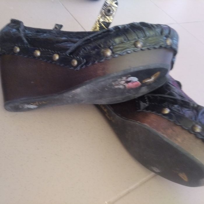 Buty na koturnie gotyckie rozmiar 39