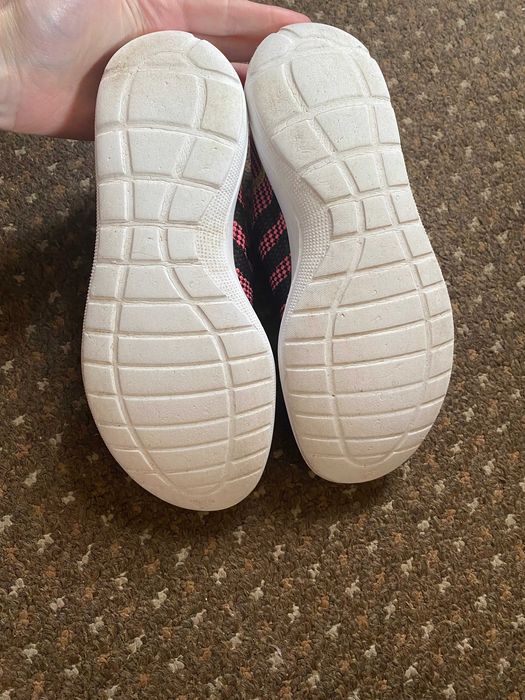 кросівки    Adidas