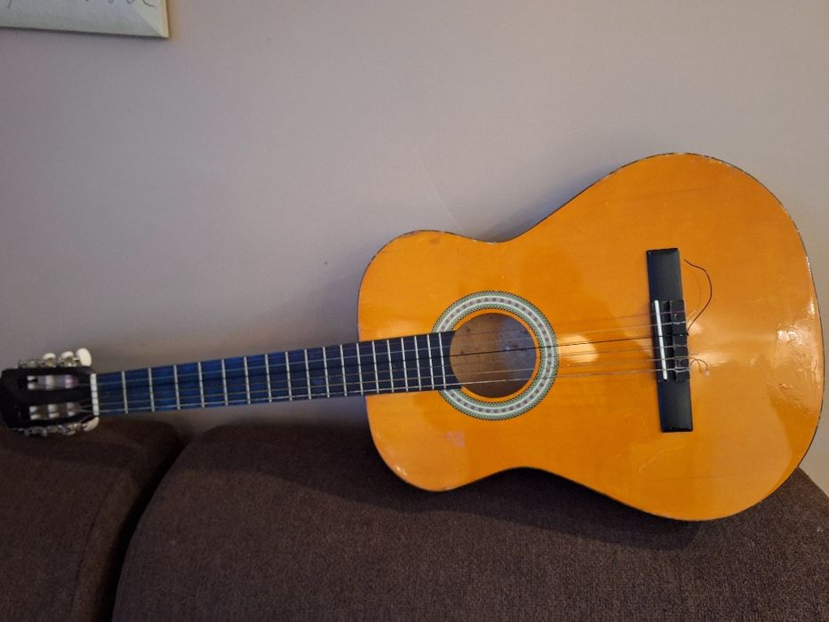 Gitara akustyczna