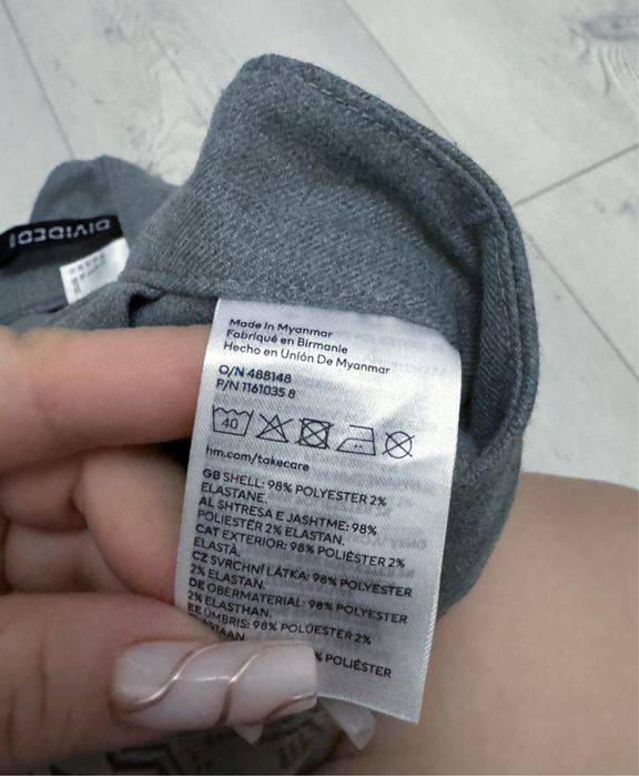 Nowa szara rozkloszowana spódnica mini H&M