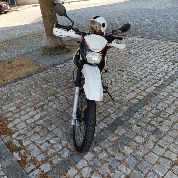 Honda XR 125cc impecável