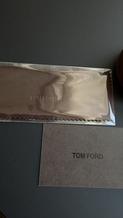 Сонцезахисні окуляри Tom Ford
