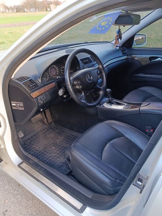 Продам мерседес W211 2.2CDI