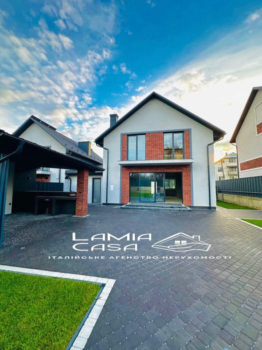 Продаж котеджу з басейном . Ближня роша