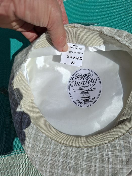 Boné,  boina, chapéu . Novo.