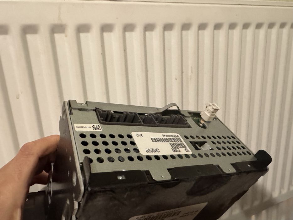 Магнітола штатна Dodge avereng 2012