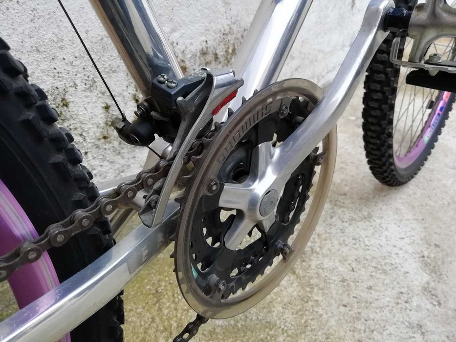 Bicicleta em Alumínio - roda 26