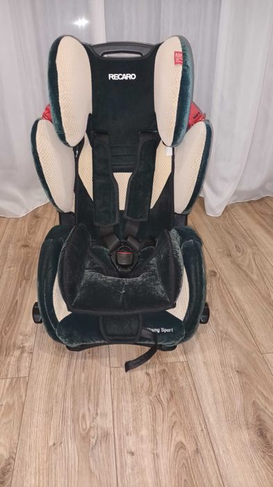 Fotelik samochodowy RECARO Sport Young 9-36kg